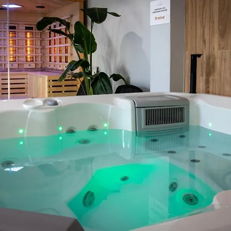 아파트 Belle View Strumyk 212 - Jacuzzi & 스클라르스카포렘바
